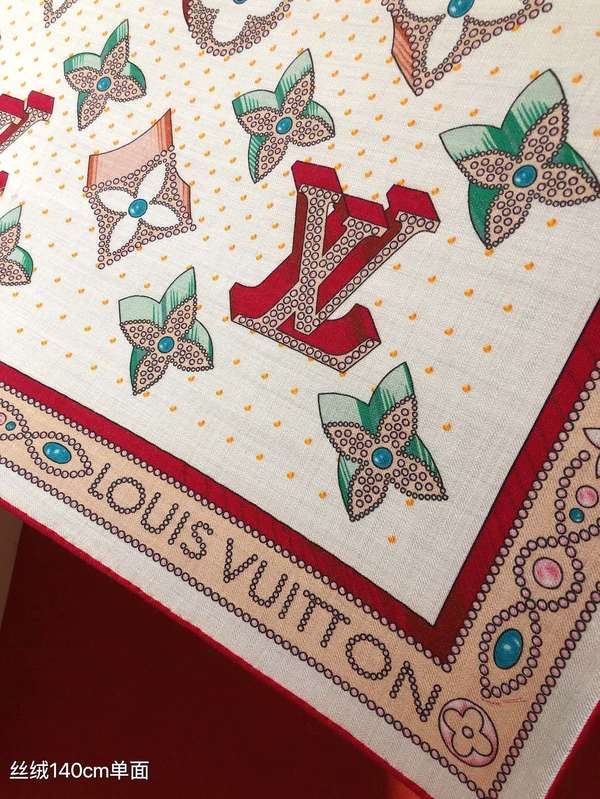 Louis Vuitton Scarf LVC00566